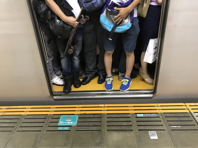 TOEICリスニングPART1パート1写真描写練習問題113
